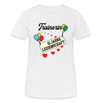 Trainerin Jubiläum 10 Jahre Fußballtrainerin - Frauen T-Shirt atmungsaktiv - Weiß - Vorne - AI Model Female 172 dark (172cm)