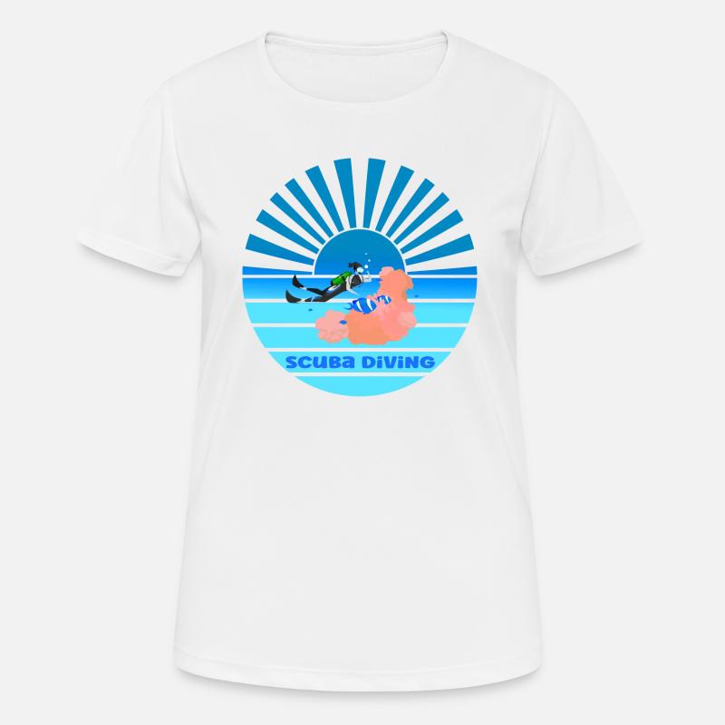 Scuba diving sunset - Women's Breathable T-Shirt - white