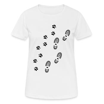Empreinte de chaussure et empreinte de patte, randonnée avec chien - T-shirt respirant Femme - blanc - Devant - AI Model Female 172 dark (172cm)