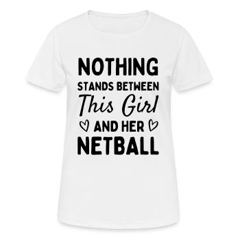 Nichts steht zwischen diesem Mädchen und ihrem Netzball. - Frauen T-Shirt atmungsaktiv - Weiß - Vorne - AI Model Female 172 dark (172cm)