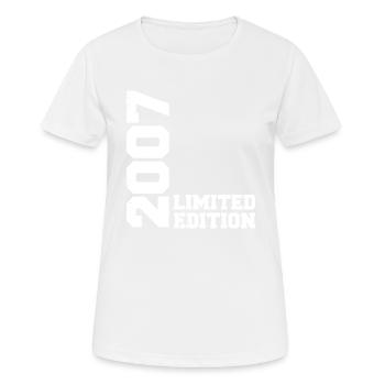 Jahrgang 2007 Klassiker 2007 Jubiläumsgeschenk - Frauen T-Shirt atmungsaktiv - Weiß - Vorne - AI Model Female 172 dark (172cm)