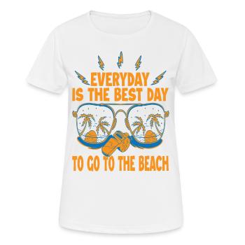Everyday Is The Best Day To Go To The Beach - Vaca - Frauen T-Shirt atmungsaktiv - Weiß - Vorne - AI Model Female 172 dark (172cm)