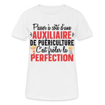 Auxiliaire de puériculture Puéricultrice Métier - T-shirt respirant Femme - blanc - Devant - AI Model Female 172 dark (172cm)
