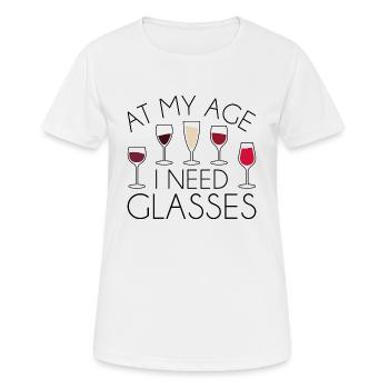 In meinem Alter brauche ich eine Brille - Frauen T-Shirt atmungsaktiv - Weiß - Vorne - AI Model Female 172 dark (172cm)