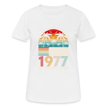 Legendär seit 1977 alle Originalteile - Frauen T-Shirt atmungsaktiv - Weiß - Vorne - AI Model Female 172 dark (172cm)