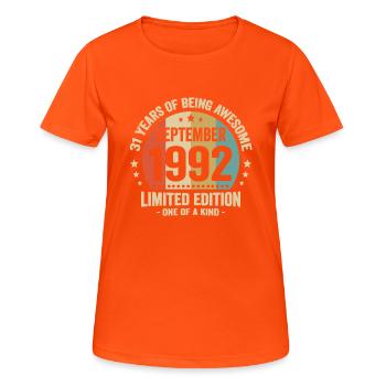 September 1992 31 Jahre Jubiläumsgeschenk - Frauen T-Shirt atmungsaktiv - Neonorange - Vorne - AI Model Female 172 dark (172cm)