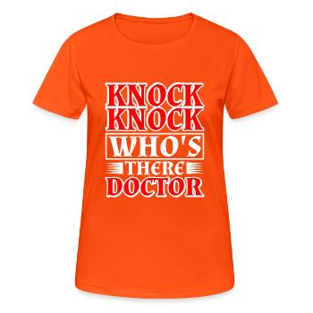 Knock Knock Who's There Doctor 12 - Frauen T-Shirt atmungsaktiv - Neonorange - Vorne - AI Model Female 172 dark (172cm)