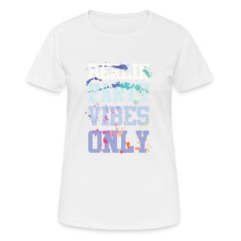 Berlin Party Vibes - Frauen T-Shirt atmungsaktiv - Weiß - Vorne - AI Model Female 172 dark (172cm)