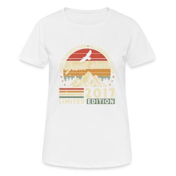 2017 - Millésime 2017 - Fantastique depuis 2017 - T-shirt respirant Femme - blanc - Devant - AI Model Female 172 dark (172cm)