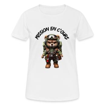 Ours en mission - T-shirt respirant Femme - blanc - Devant - AI Model Female 172 dark (172cm)