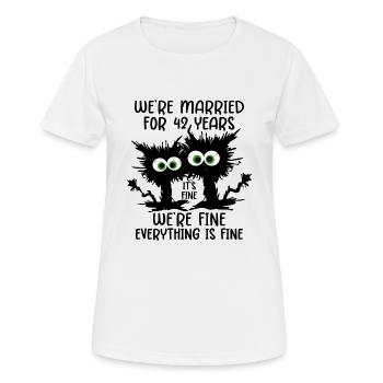 42 Jahre Verheiratet 42. Hochzeitstag - Frauen T-Shirt atmungsaktiv - Weiß - Vorne - AI Model Female 172 dark (172cm)