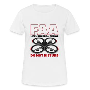 Pilote de drone autorisé par la FAA - T-shirt respirant Femme - blanc - Devant - AI Model Female 172 dark (172cm)