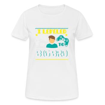 Gamer Gaming Leveled Up to Big Bro - Frauen T-Shirt atmungsaktiv - Weiß - Vorne - AI Model Female 172 dark (172cm)