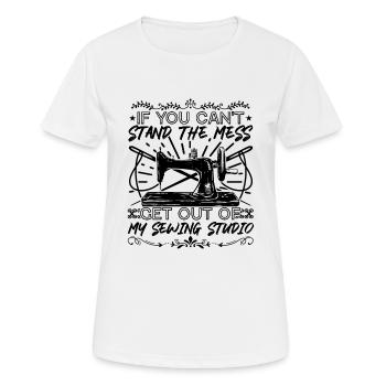 My Sewing Studio Funny Quote Sewing Machine Fan - T-shirt respirant Femme - blanc - Devant - AI Model Female 172 dark (172cm)