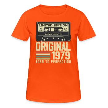 45e Cadeau Anniversaire Style rétro 1979 - T-shirt respirant Femme - orange néon - Devant - AI Model Female 172 dark (172cm)