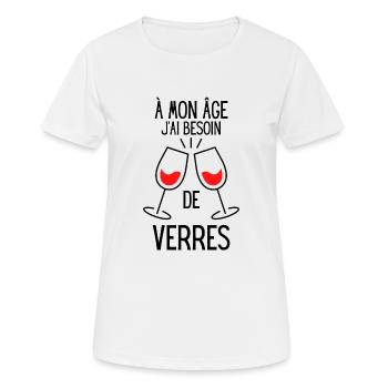 À mon âge j ai besoin de verres de vin rouge 2 - T-shirt respirant Femme - blanc - Devant - AI Model Female 172 dark (172cm)