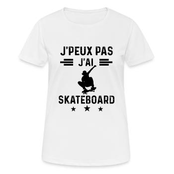 cadeau je peux pas j'ai skateboard - T-shirt respirant Femme - blanc - Devant - AI Model Female 172 dark (172cm)