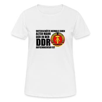Alter Mann aus der DDR - Frauen T-Shirt atmungsaktiv - Weiß - Vorne - AI Model Female 172 dark (172cm)