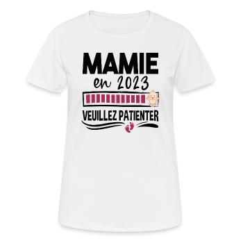 Mamie 2023 Grand-Mère Retraitée Retraite Cadeau - T-shirt respirant Femme - blanc - Devant - AI Model Female 172 dark (172cm)