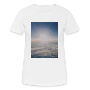 Avion, nuages, liberté illimitée T-shirt - T-shirt respirant Femme - blanc - Devant - AI Model Female 172 dark (172cm)
