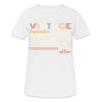 Jahrgang September 1982 September 1982 September - Frauen T-Shirt atmungsaktiv - Weiß - Vorne - AI Model Female 172 dark (172cm)