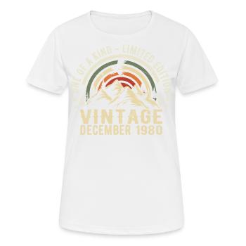 Dezember 1980 - Ausgezeichnet seit Dezember 1980 - Frauen T-Shirt atmungsaktiv - Weiß - Vorne - AI Model Female 172 dark (172cm)