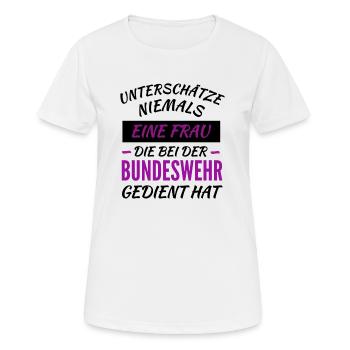 Stolze Soldatin - Frauen T-Shirt atmungsaktiv - Weiß - Vorne - AI Model Female 172 dark (172cm)