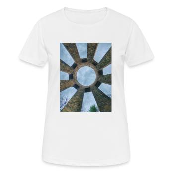 Säulenturm der Pfalz Blick in den Himmel - Frauen T-Shirt atmungsaktiv - Weiß - Vorne - AI Model Female 172 dark (172cm)