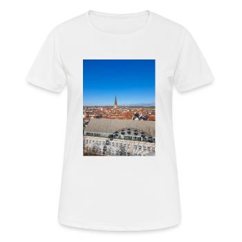 Rostocker Skyline und Altstadt hinter dem Rathaus - Frauen T-Shirt atmungsaktiv - Weiß - Vorne - AI Model Female 172 dark (172cm)