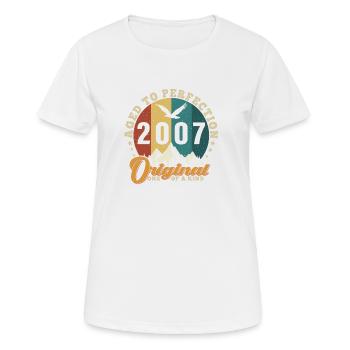Die Legenden wurden im Jahrgang 2007 geboren - Frauen T-Shirt atmungsaktiv - Weiß - Vorne - AI Model Female 172 dark (172cm)