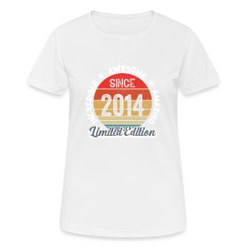Erstaunlich seit 2014 - Jubiläum - Frauen T-Shirt atmungsaktiv - Weiß - Vorne - AI Model Female 172 dark (172cm)