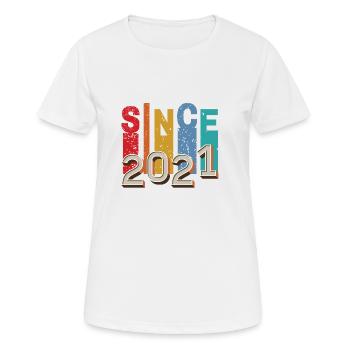Since 2021 retro - T-shirt respirant Femme - blanc - Devant - AI Model Female 172 dark (172cm)
