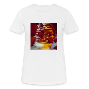 Antelope Canyon - Women's Breathable T-Shirt - white - Front - AI Model Female 172 dark (172cm)