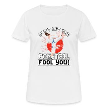 Lass dich nicht vom Pferdeschwanz täuschen - Frauen T-Shirt atmungsaktiv - Weiß - Vorne - AI Model Female 172 dark (172cm)