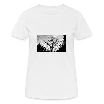 Baum mit seinen kahlen Ästen am Himmel - Frauen T-Shirt atmungsaktiv - Weiß - Vorne - AI Model Female 172 dark (172cm)