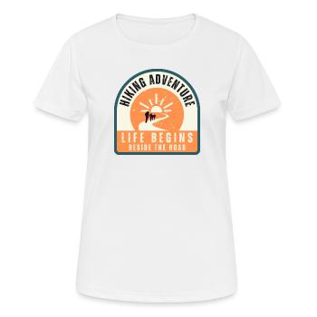 Outdoor Wandern Adventure Natur. Lustige Sprüche - Frauen T-Shirt atmungsaktiv - Weiß - Vorne - AI Model Female 172 dark (172cm)