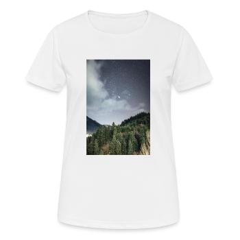 Orion-Konstellation, die sich über die Berge erhebt - Frauen T-Shirt atmungsaktiv - Weiß - Vorne - AI Model Female 172 dark (172cm)