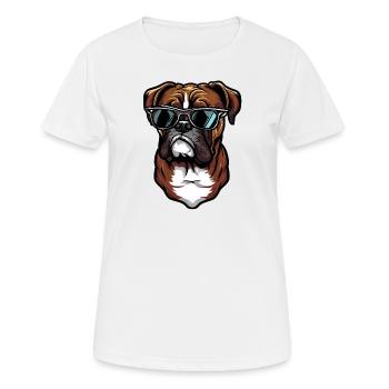 Boxerhund trägt Sonnenbrille - Frauen T-Shirt atmungsaktiv - Weiß - Vorne - AI Model Female 172 dark (172cm)
