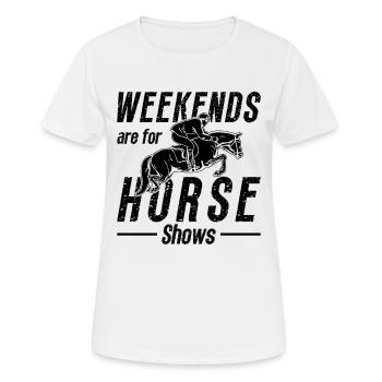 Les week-ends sont pour les chevaux de saut d’obstacles Saut d’obstacles - T-shirt respirant Femme - blanc - Devant - AI Model Female 172 dark (172cm)