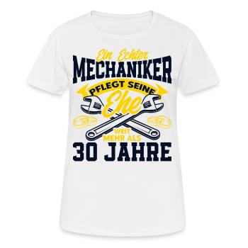 Perlenhochzeit Ehepaar 30. Hochzeitstag Geschenk - Frauen T-Shirt atmungsaktiv - Weiß - Vorne - AI Model Female 172 dark (172cm)