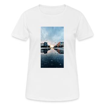 Berlin - Frauen T-Shirt atmungsaktiv - Weiß - Vorne - AI Model Female 172 dark (172cm)