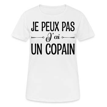 Je peux pas j'ai un copain. cadeau copain, copine. - T-shirt respirant Femme - blanc - Devant - AI Model Female 172 dark (172cm)