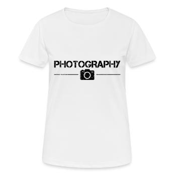 Fotografie - Frauen T-Shirt atmungsaktiv - Weiß - Vorne - AI Model Female 172 dark (172cm)