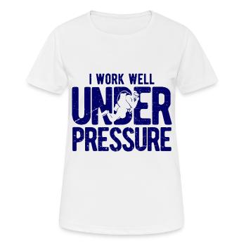 Apnoetaucher Freitaucher Taucher - Frauen T-Shirt atmungsaktiv - Weiß - Vorne - AI Model Female 172 dark (172cm)