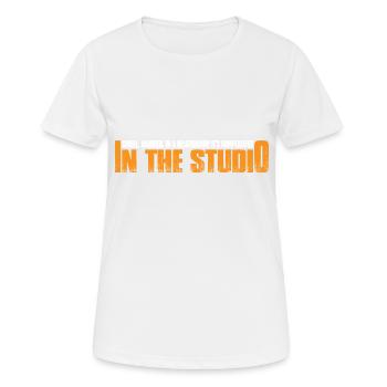 Célibataire, Marié, Dans le Studio 8 - T-shirt respirant Femme - blanc - Devant - AI Model Female 172 dark (172cm)