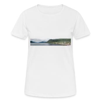 Nordfjordeid Vue panoramique depuis le port de Norvège - T-shirt respirant Femme - blanc - Devant - AI Model Female 172 dark (172cm)