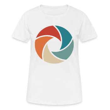 Kamera - Frauen T-Shirt atmungsaktiv - Weiß - Vorne - AI Model Female 172 dark (172cm)