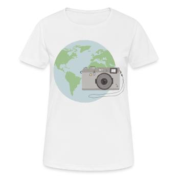 Weltkugel mit Kamera - Frauen T-Shirt atmungsaktiv - Weiß - Vorne - AI Model Female 172 dark (172cm)