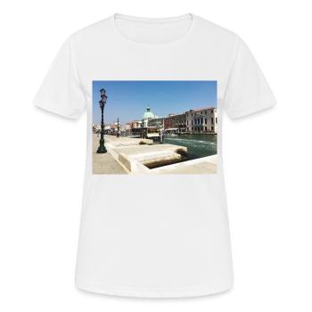 Die Lagunenstadt Venedig - Frauen T-Shirt atmungsaktiv - Weiß - Vorne - AI Model Female 172 dark (172cm)