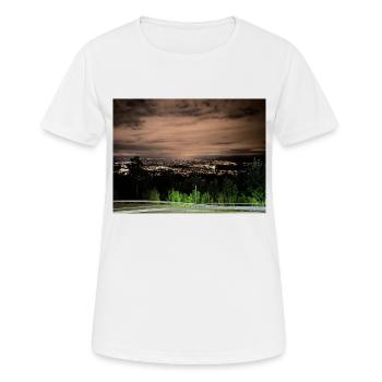 Oslo la nuit - T-shirt respirant Femme - blanc - Devant - AI Model Female 172 dark (172cm)